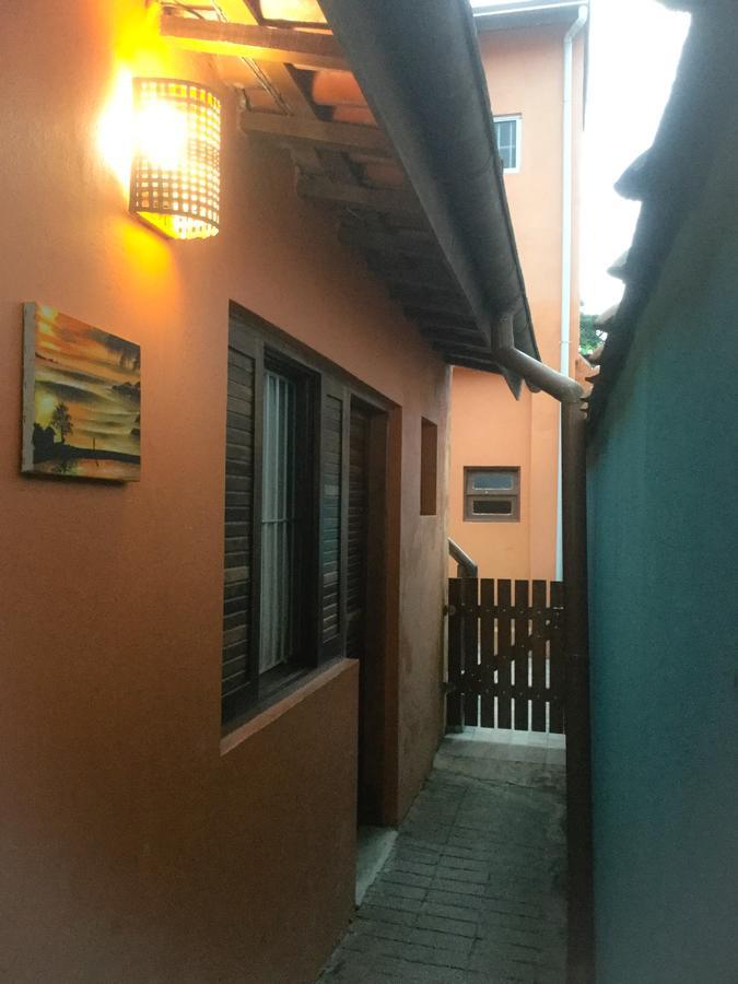 Ombak Surf House Alojamento Ubatuba