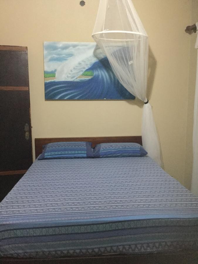 Alojamento Ombak Surf House *