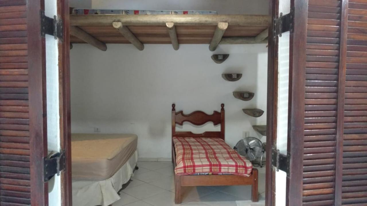 Alojamento Ombak Surf House
